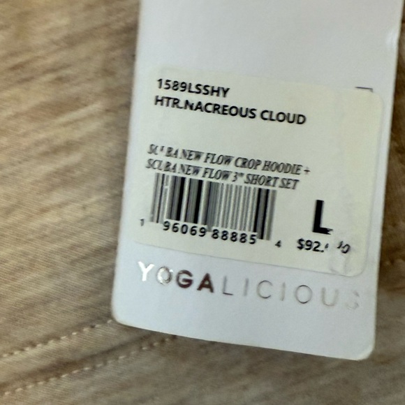 Yogalicious NWT size large scuba cropped hoodie and shorts set oatmeal Heather - Picture 2 of 6